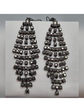 ✨2/$10✨ Grey Silver Tone Rhinestone Chandelier Statement Earrings Are Deco AB